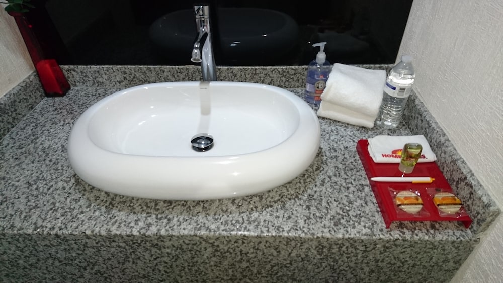 Home Suites Rotarismo 33/56