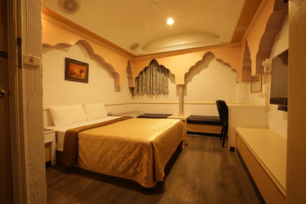 Taoyuan Hua Yue Hotel 27/34