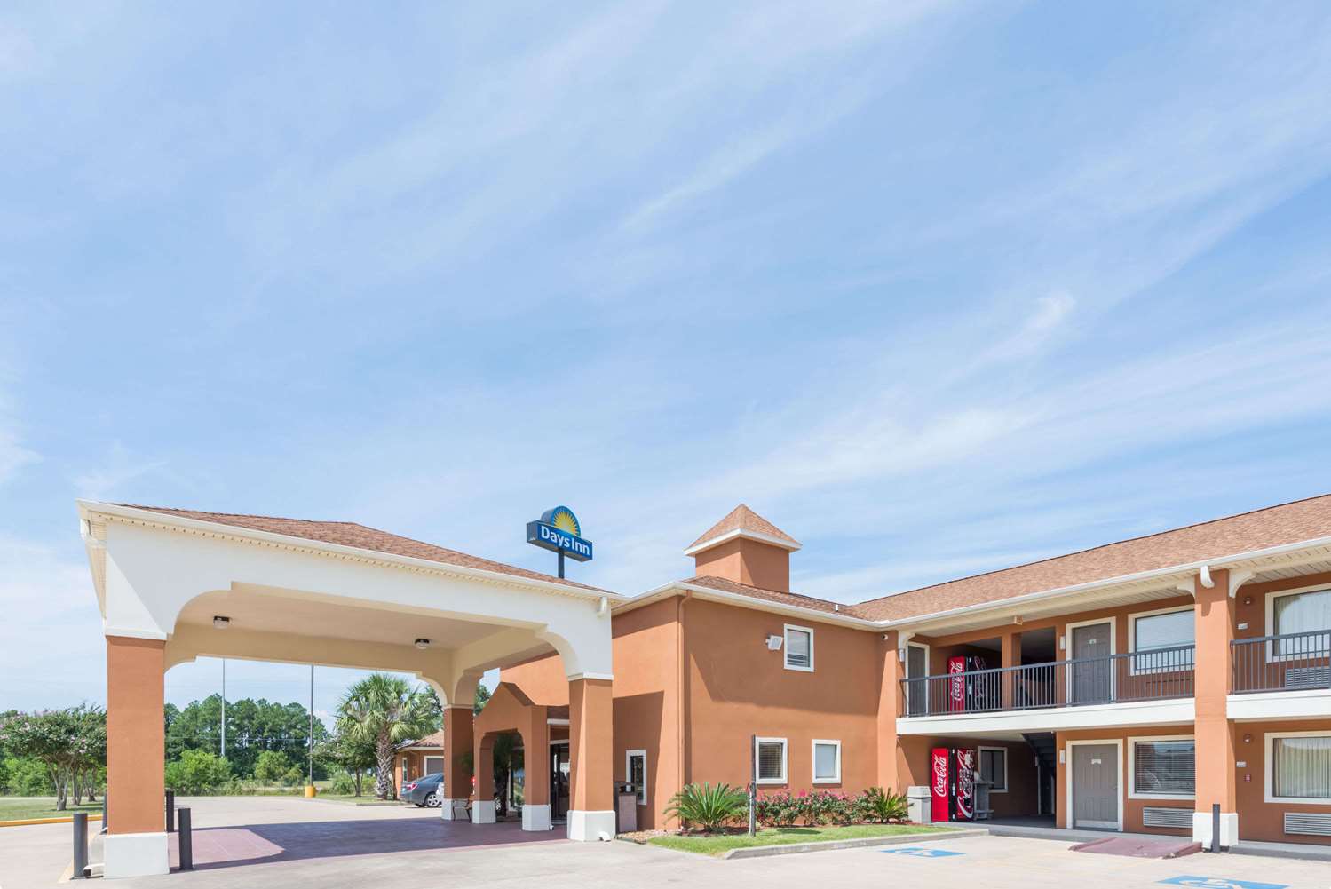 Days Inn by Wyndham Sulphur LA 2/58