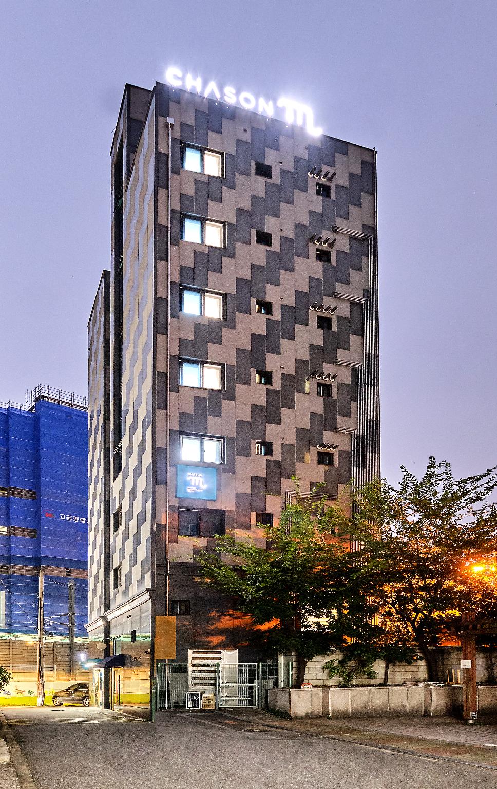 Chason M Dongdaemun 5/44