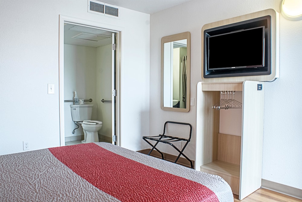 Motel6 Kalispell, MT 27/67