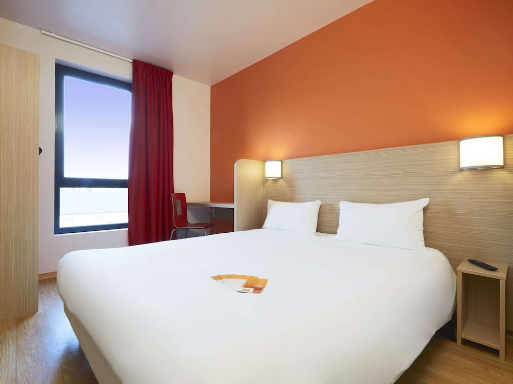 Hotel Premiere Classe Chartres Barjouville 24/50