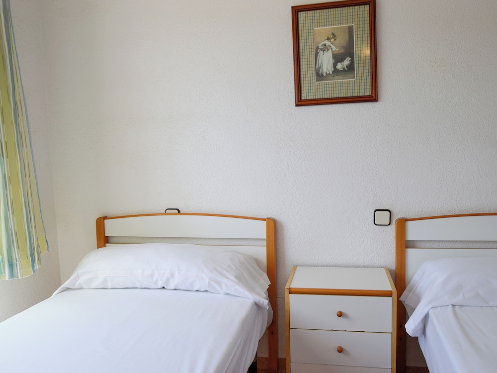 Basic, Apartment, Double and Twin Beds