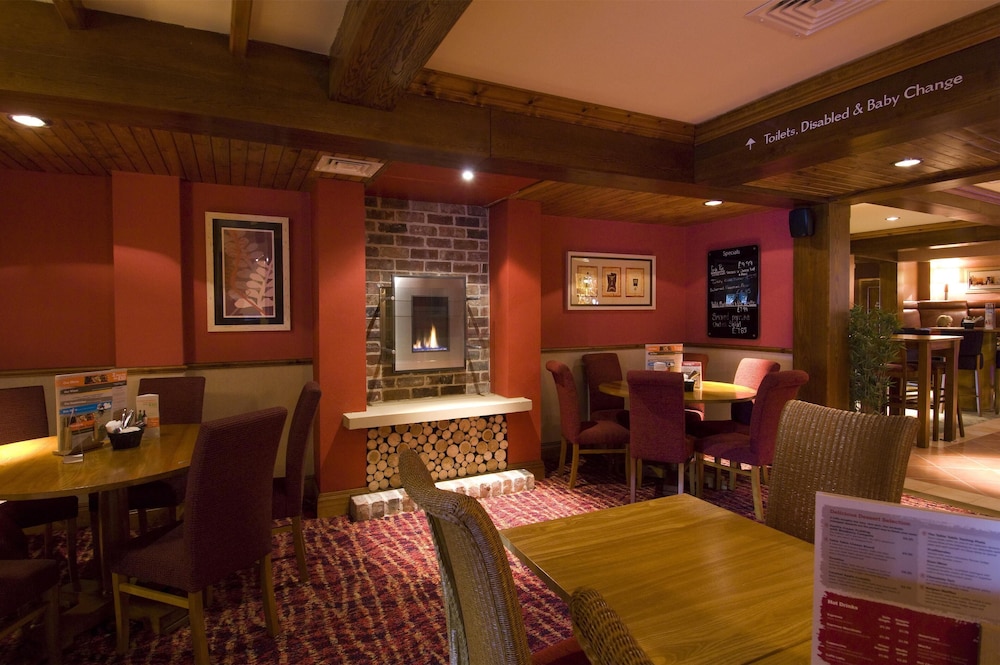 Premier Inn Doncaster Central (High Fishergate) 27/37