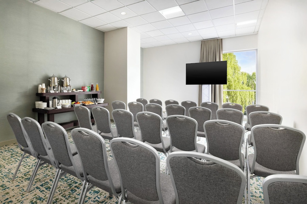 Hyatt Centric San Juan Isla Verde 53/57