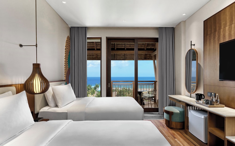 PREMIUM, TWIN BEDS, OCEAN VIEW, BALCONY