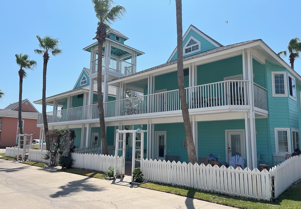 Seashell Village Resort 3/70