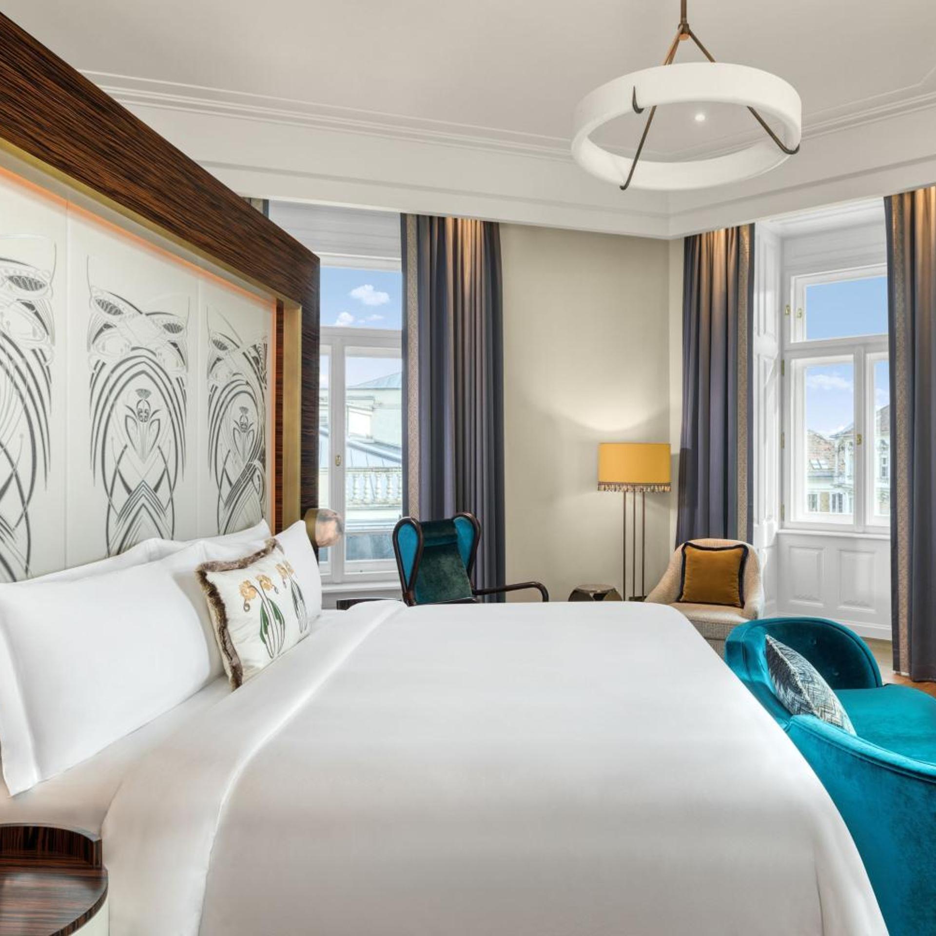 Elisabeth Bridge, Suite, King Bed, River View