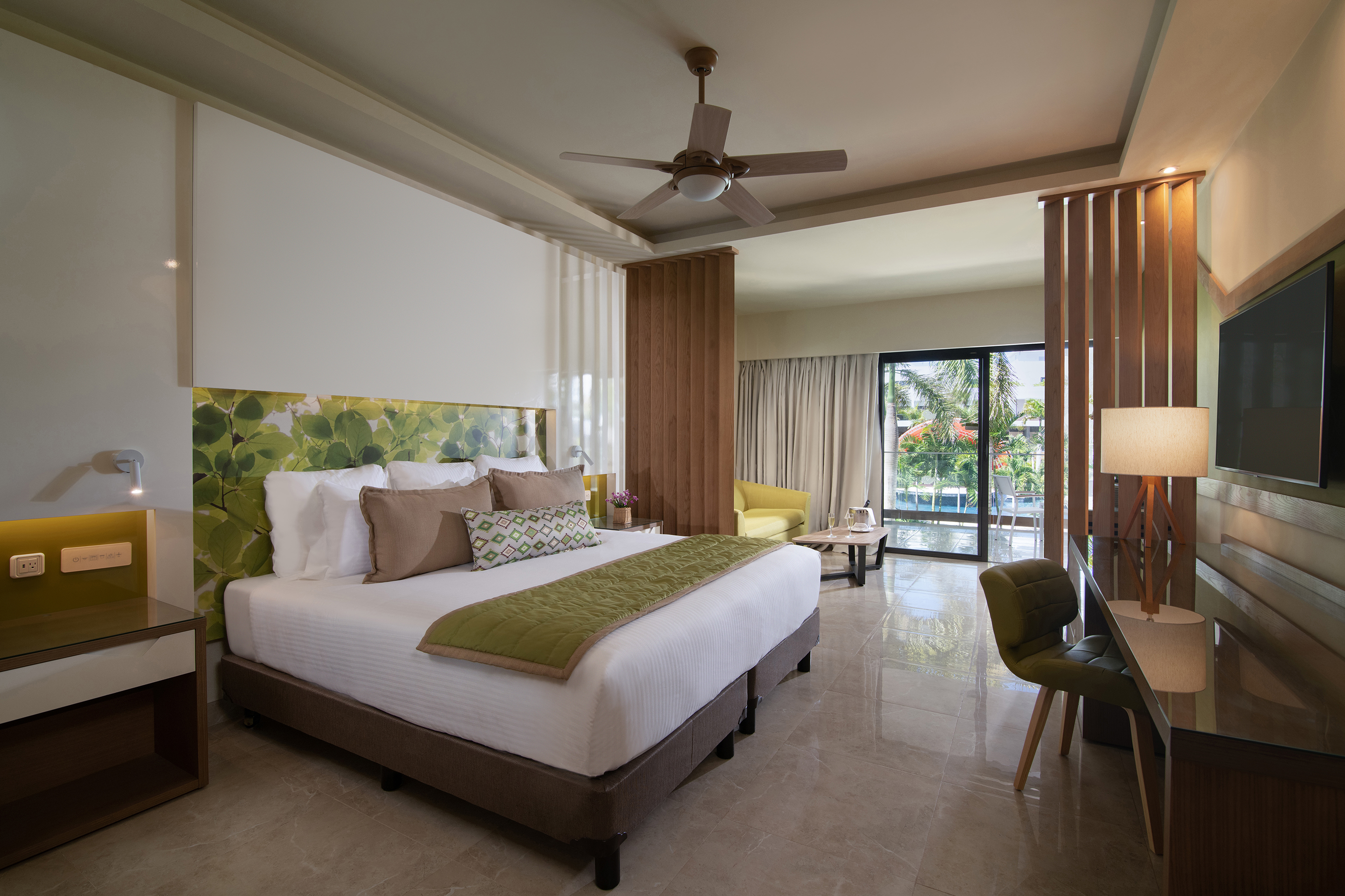 Junior Suite, King Bed, Dreams Onyx Resort And Spa Punta Cana 2/3