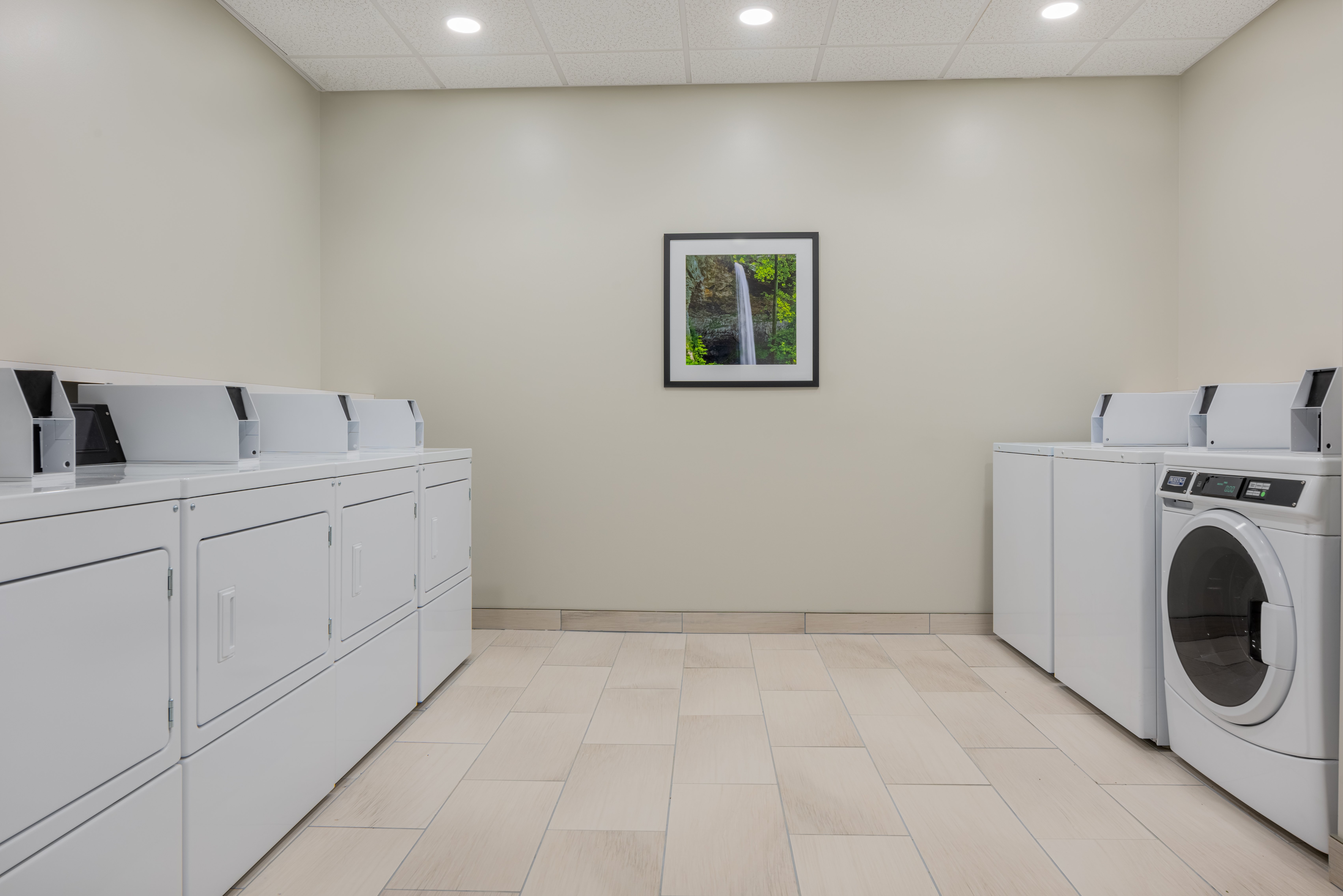 Candlewood Suites Cookeville 4/53