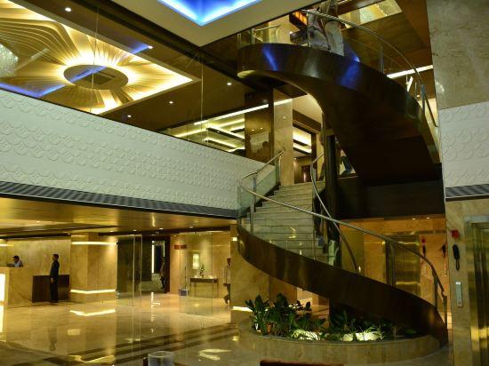Eulogia Inn 5/26