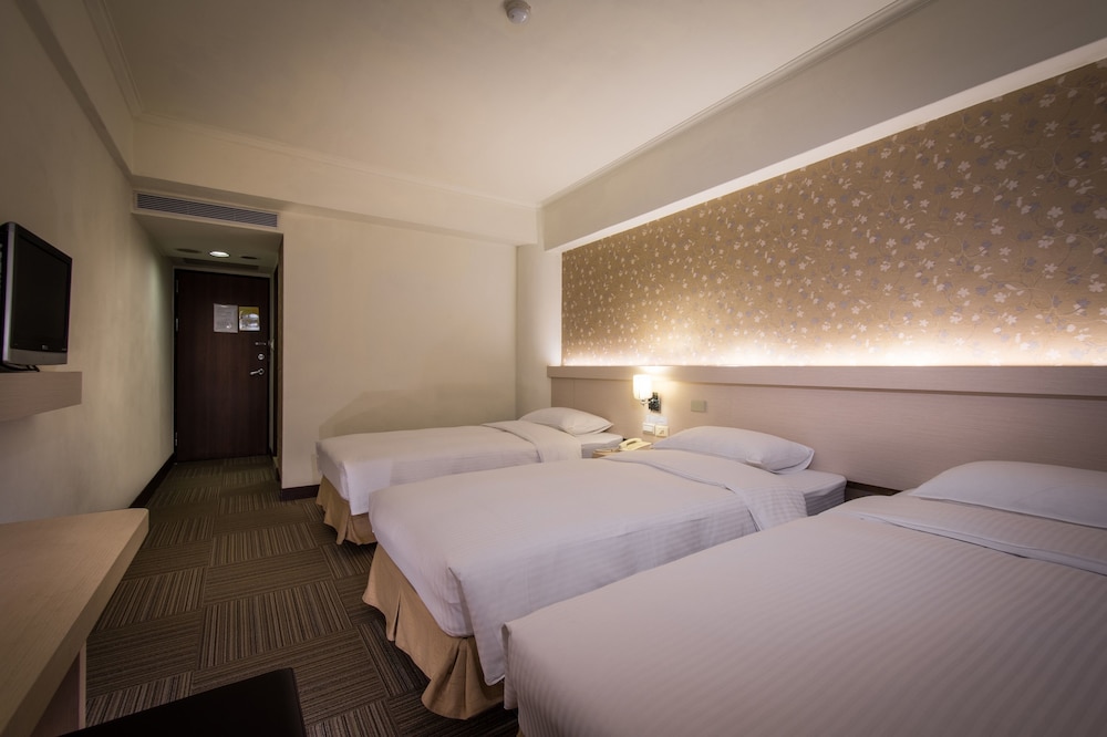 Green World New World Hotel 17/40