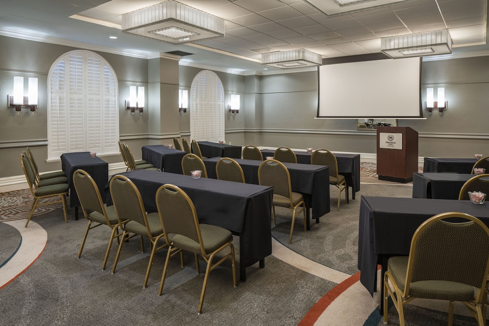 Sheraton Suites Cypress Creek Hotel 42/46