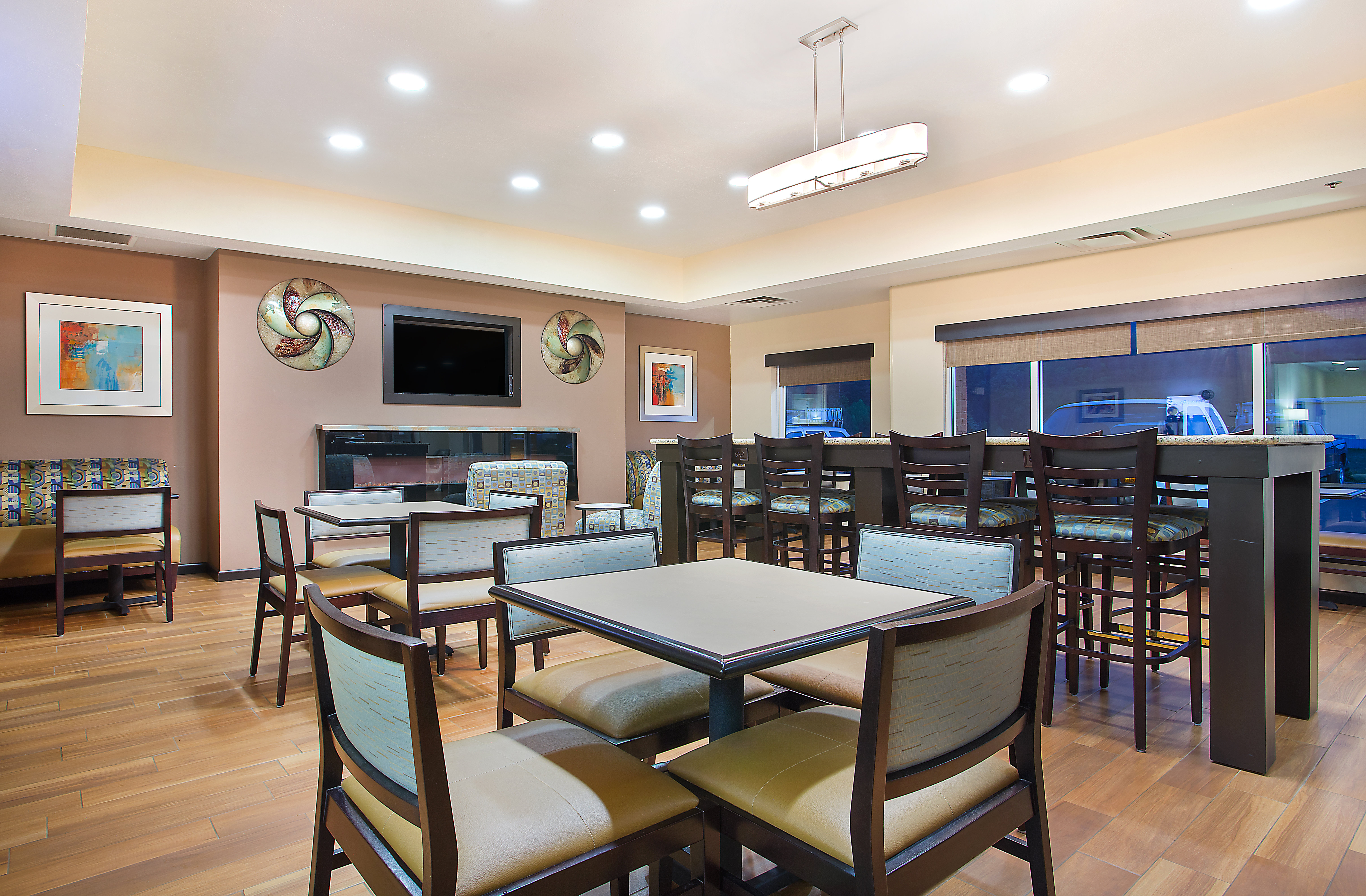Holiday Inn Express Hotel & Suites Murphy 28/40