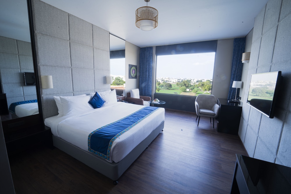 Essentia Luxury Hotel Indore 35/68