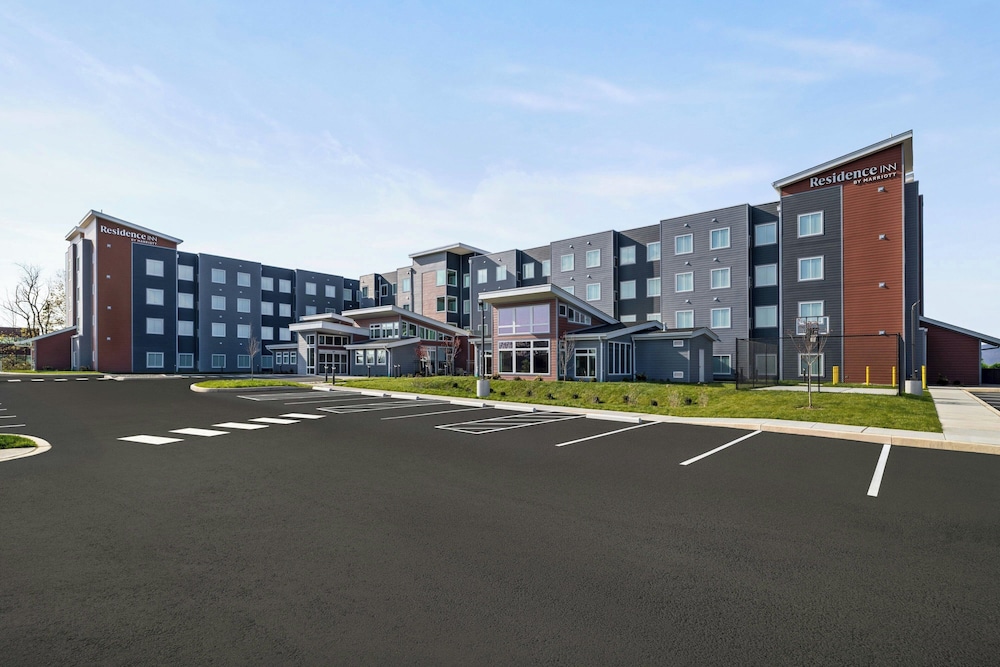 Residence Inn by Marriott Mechanicsburg 33/40