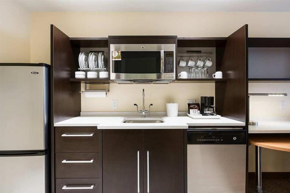 Home2 Suites by Hilton Anchorage/Midtown 57/62
