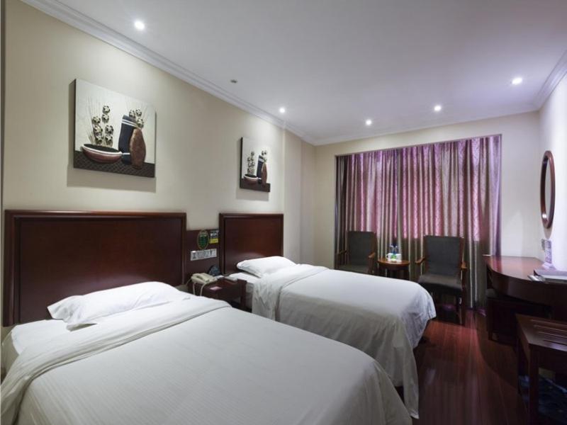 GreenTree Inn Jiangxi Yingtan Railway Station Square Business Hotel 38/58