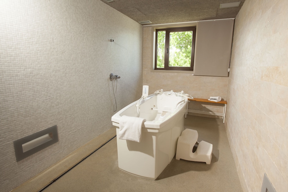 Spa Attica 21 Villalba 11/75