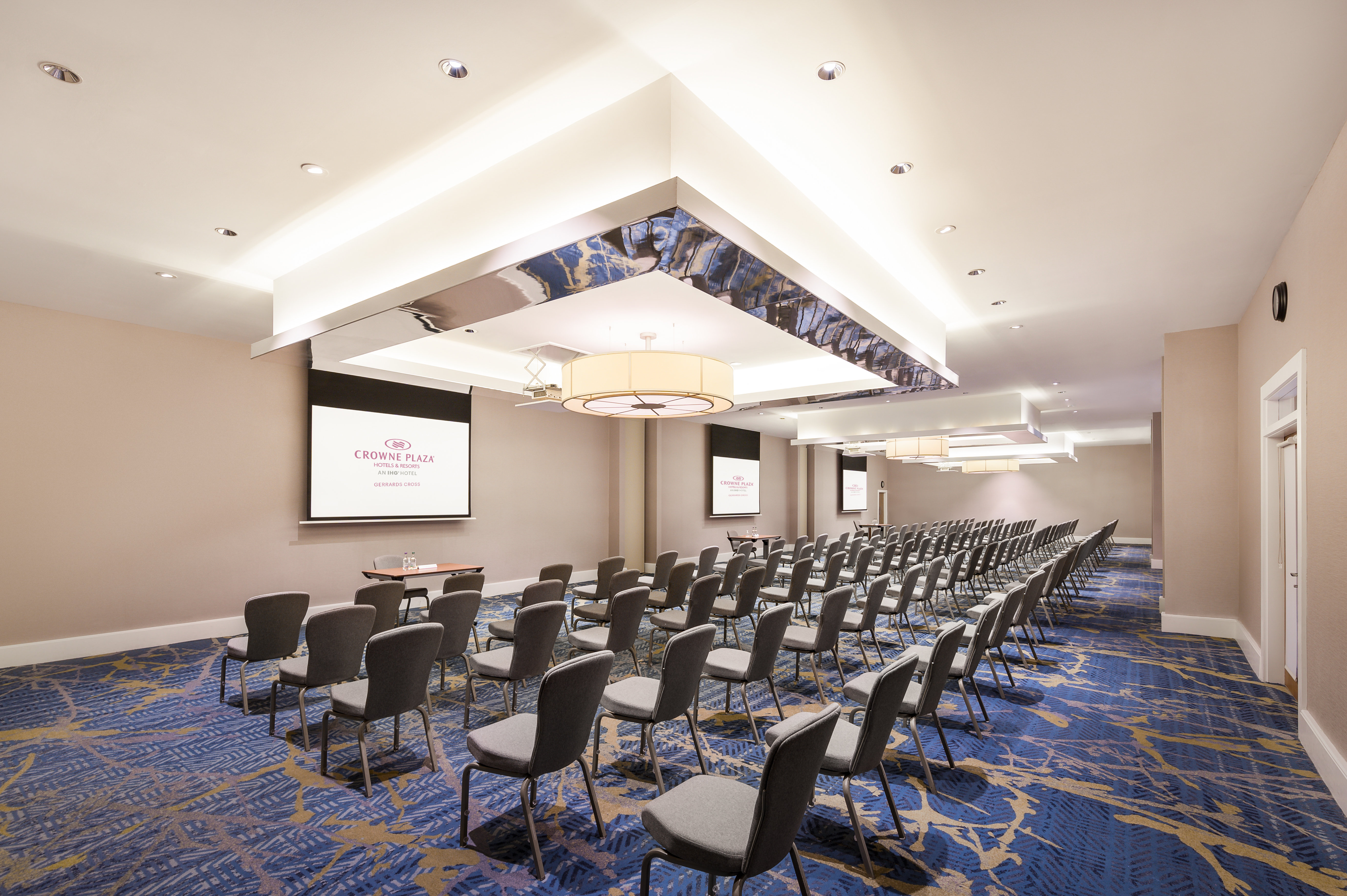 Crowne Plaza Gerrards Cross 42/50