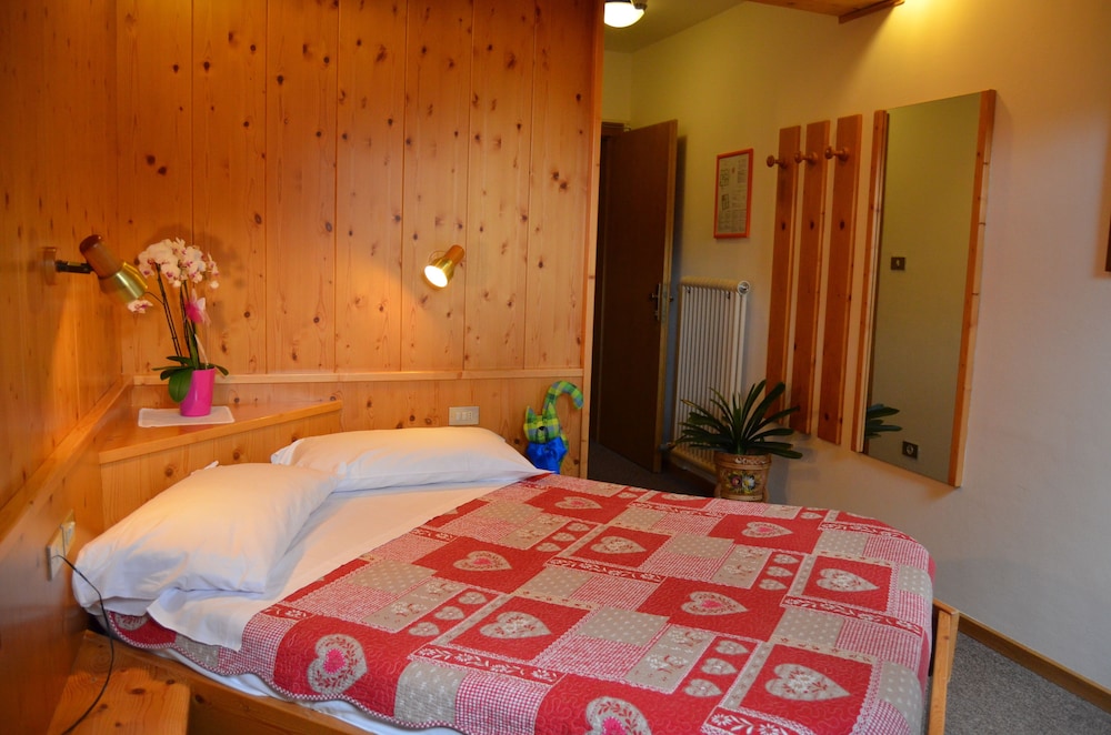 HOTEL LADINA 19/56
