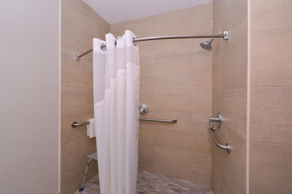 Holiday Inn Express and Suites Austin NW Lakeline, an IHG Hotel 27/27