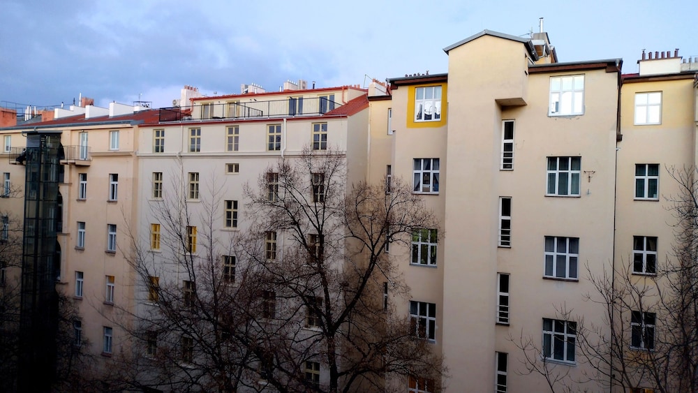 S42 HOTEL 7/20