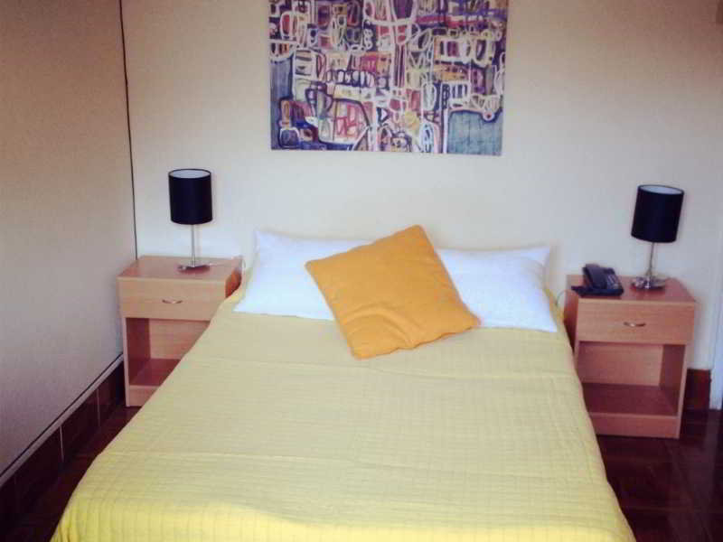 V Dinastia Guesthouse 17/50
