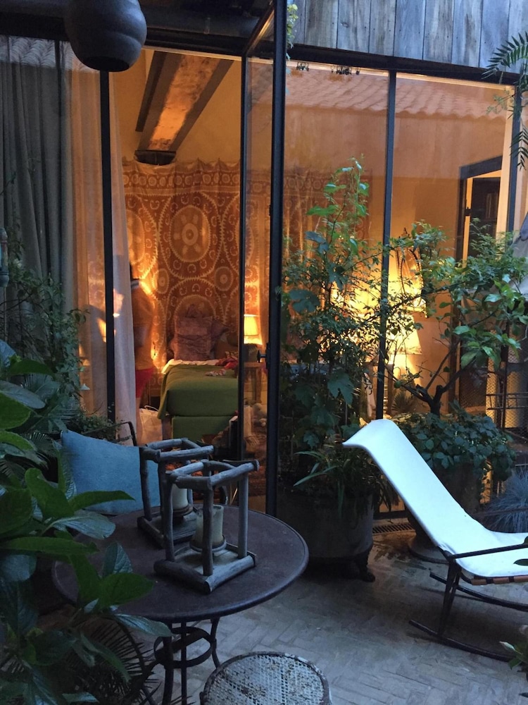 La Maison Rousseau 3/28