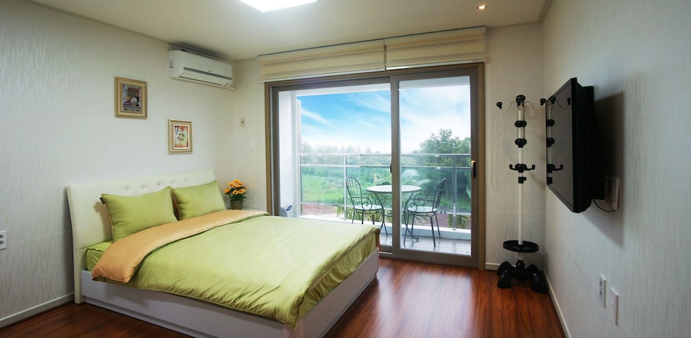 Jeju J Pension 12/37