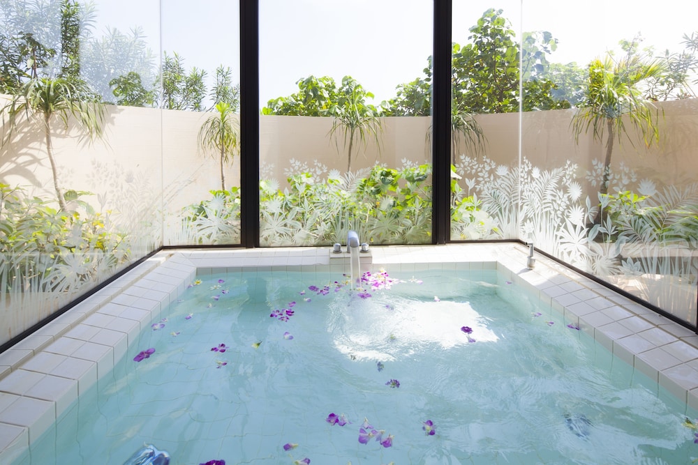 Hotel Allamanda Kohamajima 13/44