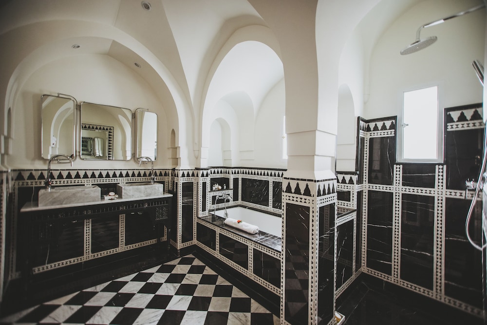 Riad Les Deux Tours 75/75