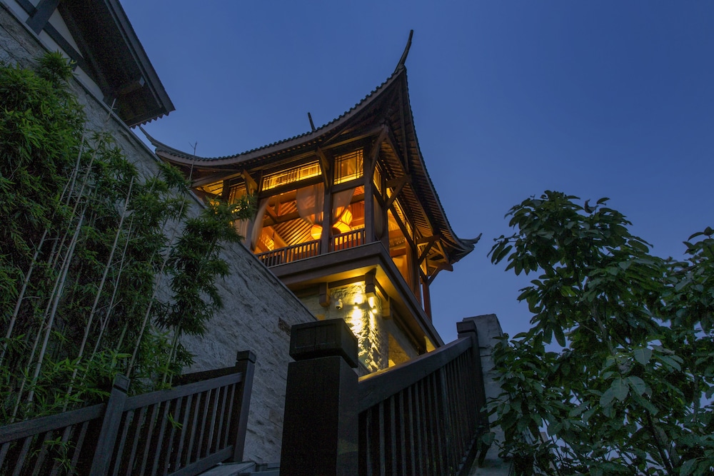 Banyan Tree Chongqing Beibei 1/50