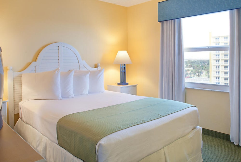 1 BEDROOM, SUITE, OCEAN VIEW