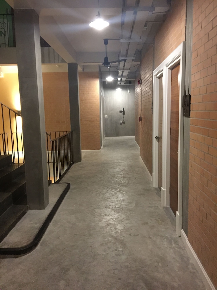 Bedattown Hostel 35/38