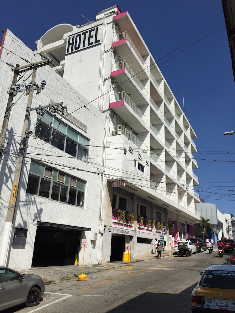 Hotel Palacio 56/57