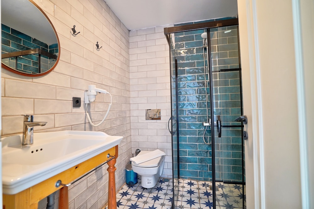La Mira Suites 50/57