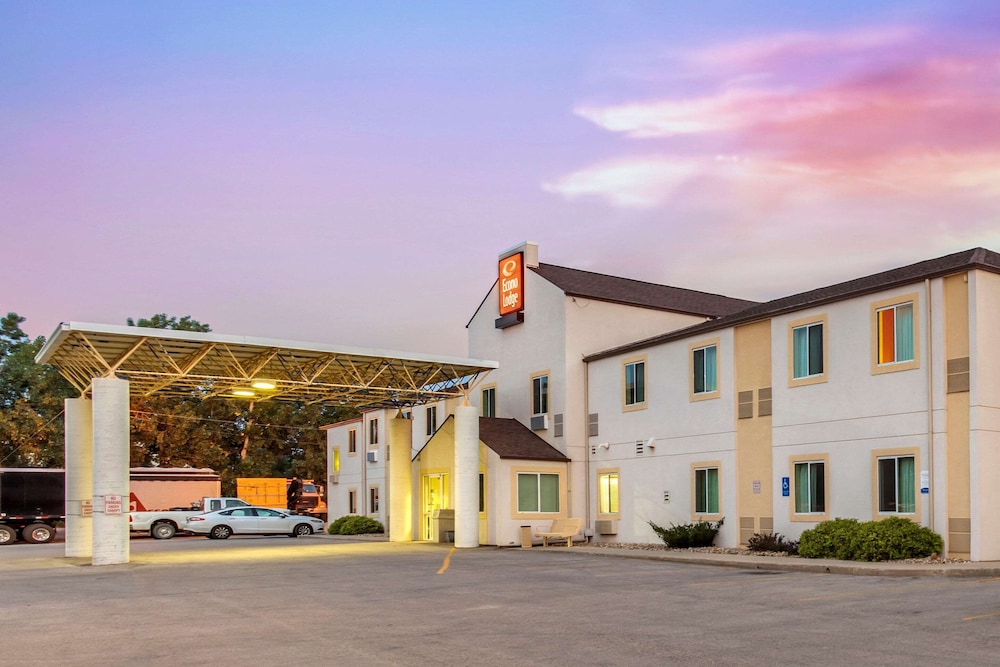 Econo Lodge Belle Fourche, SD 1/36