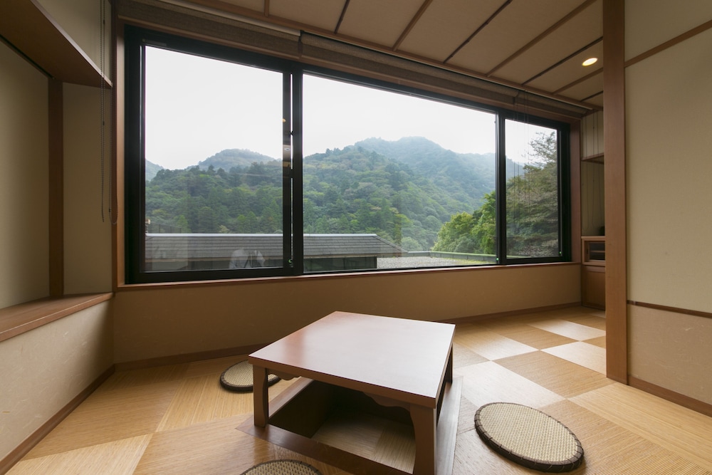 SHIKANOYU HOTEL 28/66