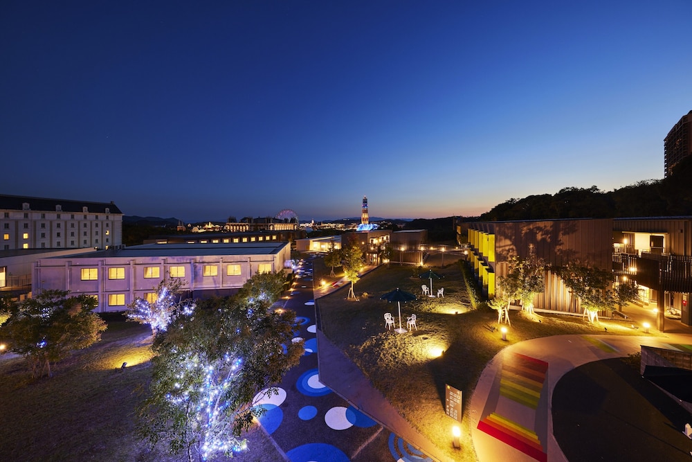 HOTEL ROTTERDAM Huis Ten Bosch 3/60
