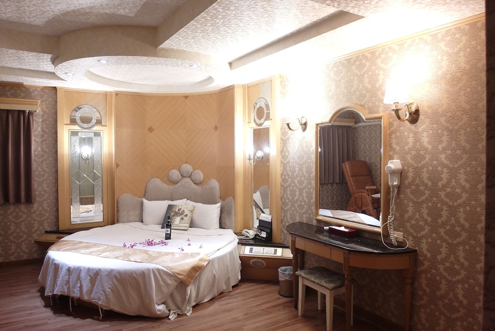 I Live Hotel 26/63