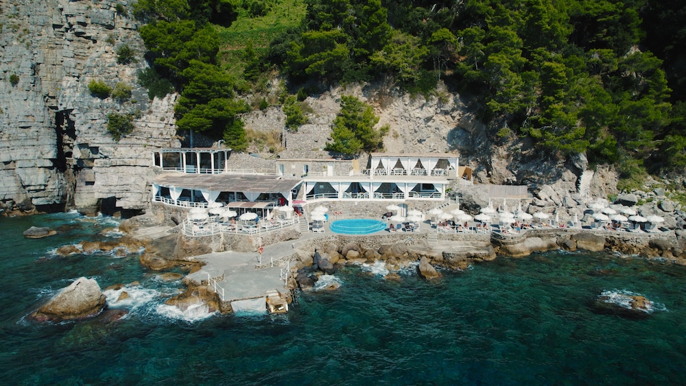 Grand Hotel Tritone 72/76
