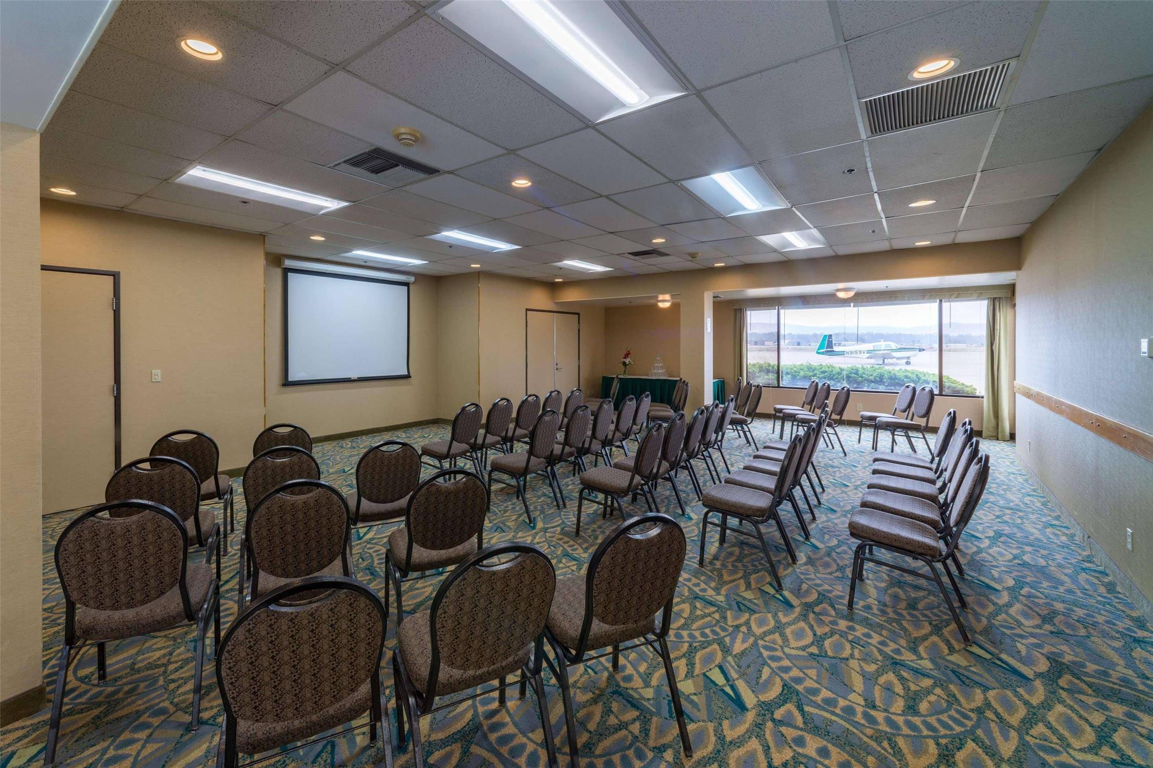 Radisson Hotel Santa Maria 33/40
