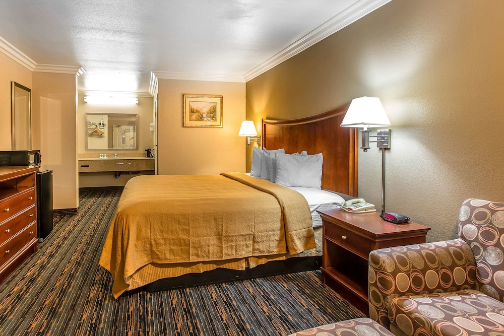 Quality Inn Lake Elsinore 18/51