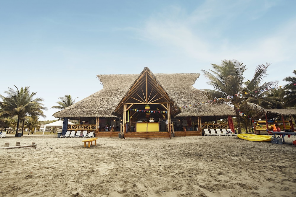 Royal Decameron Mompiche 3/48