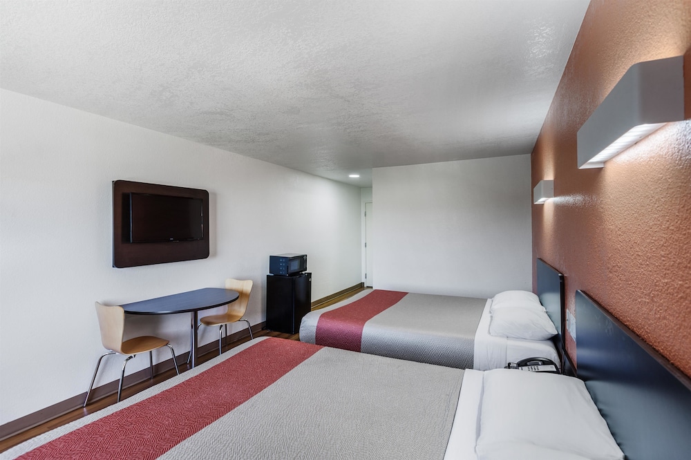 Motel6 Bedford, TX - Fort Worth 22/38