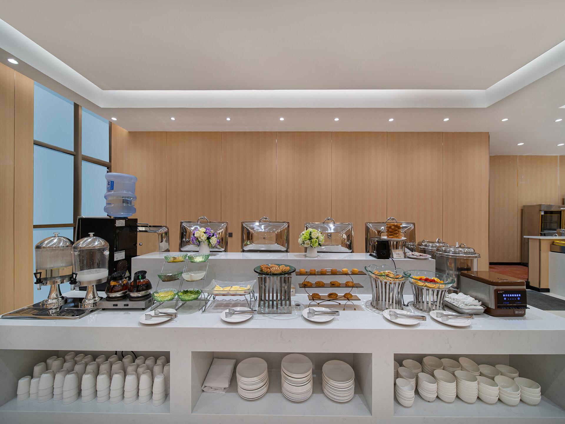 Vienna Int Hotel Shenzhen Songgang Wanzhao Square 48/50