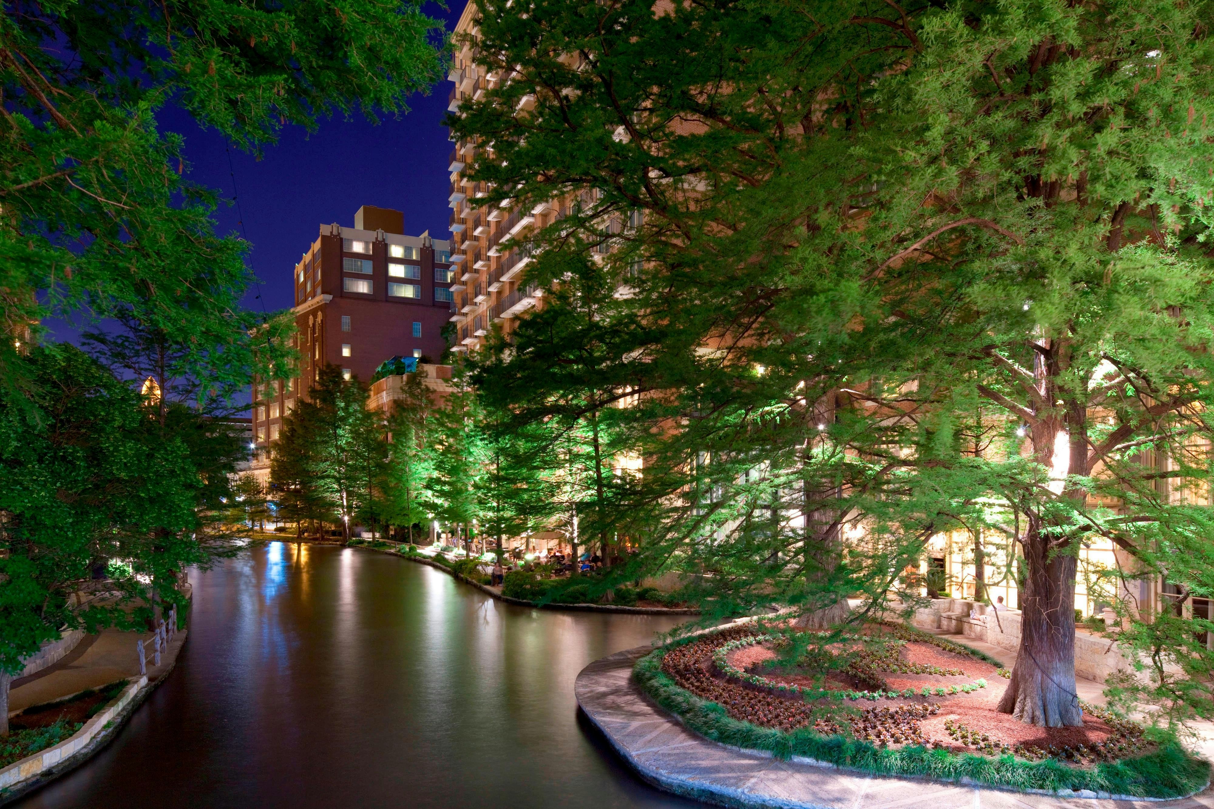 Westin Riverwalk Hotel 62/67