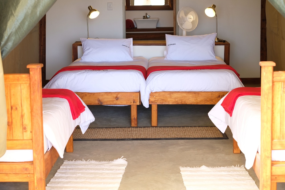 Namib Desert Lodge 11/69