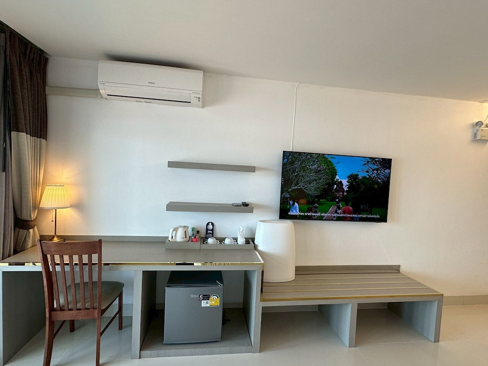Siam Triangle Hotel 46/61